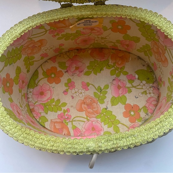Vintage Dritz Scovill floral sewing oval basket container green pink tan - Picture 5 of 13